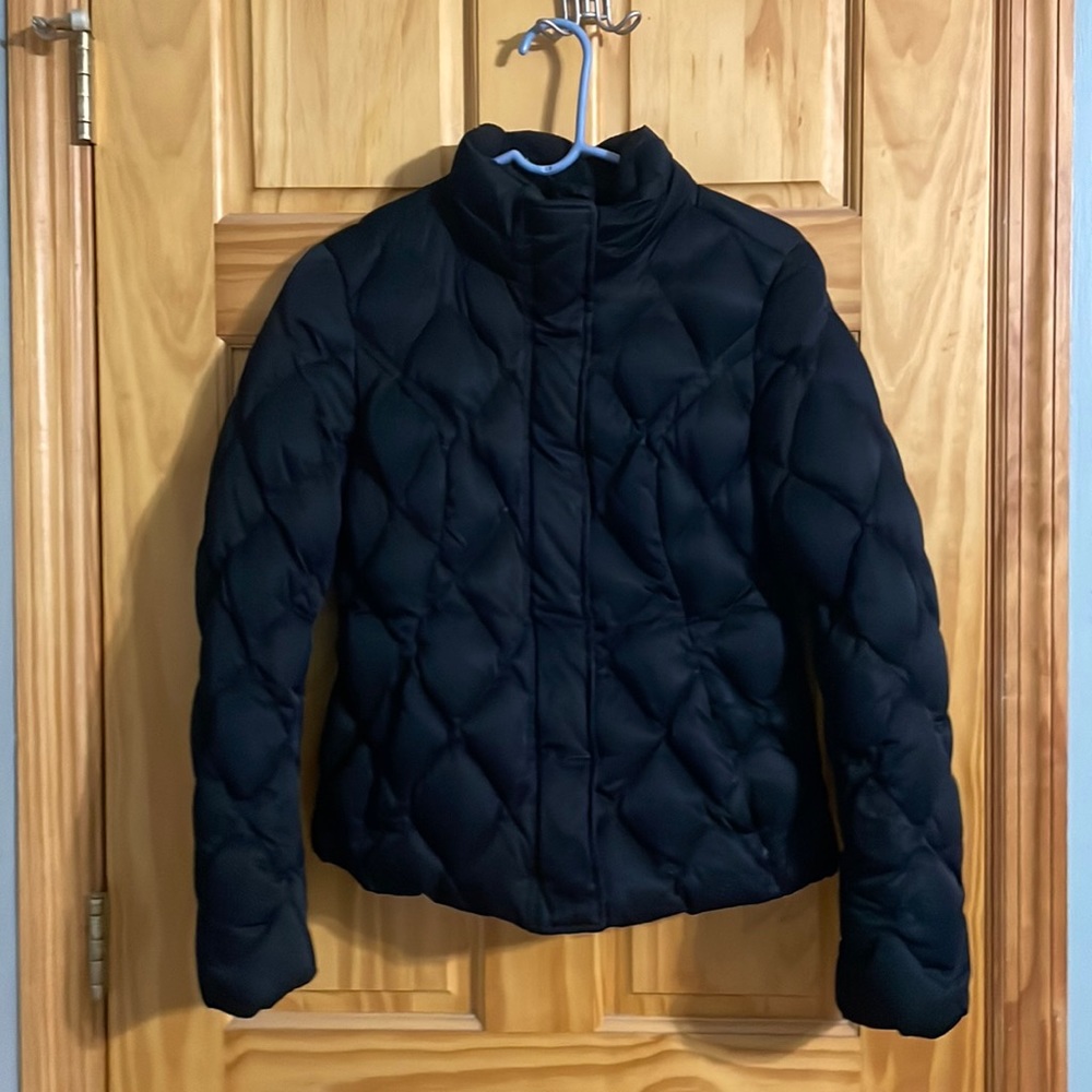 Womens black Eddie Bauer winter coat. 650 Fill Power